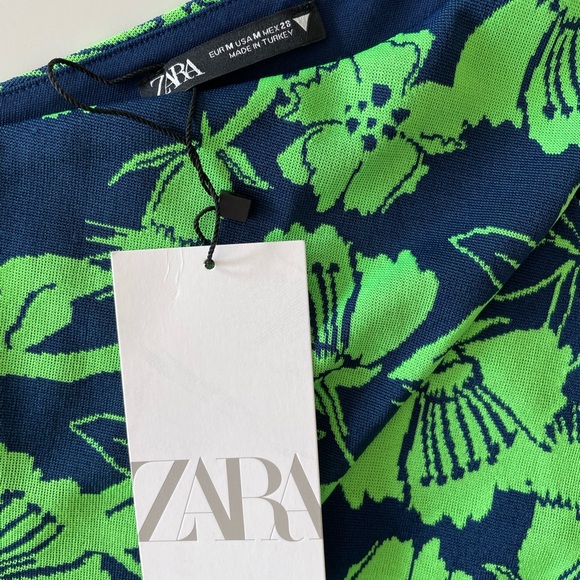 Zara Womens One Shoulder Crop Top Floral Navy Green Print Size Medium NWT - Picture 3 of 5